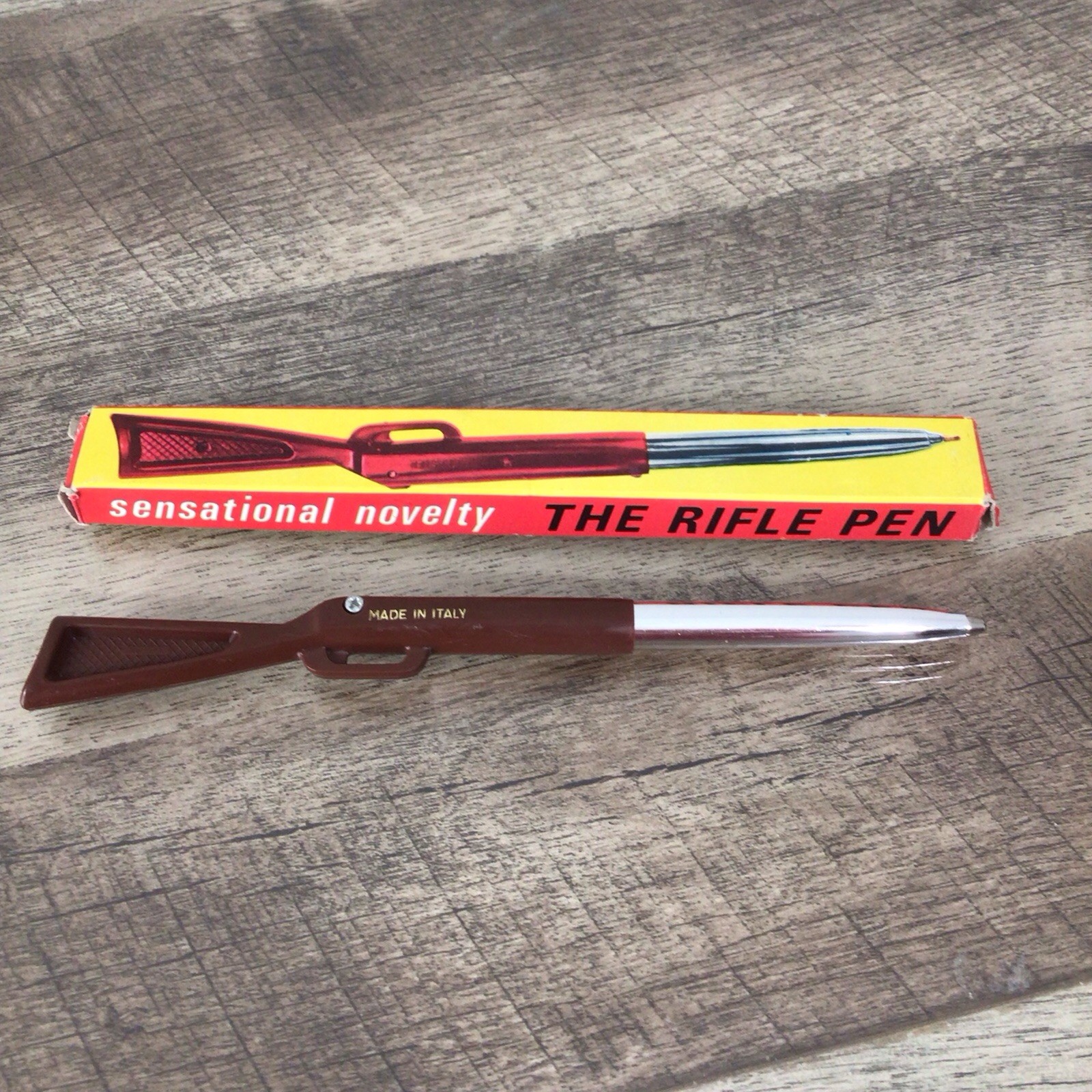 Vintage Rifle Pen w/ Original Box – Winchester Style Novelty Ballpoint, Italian