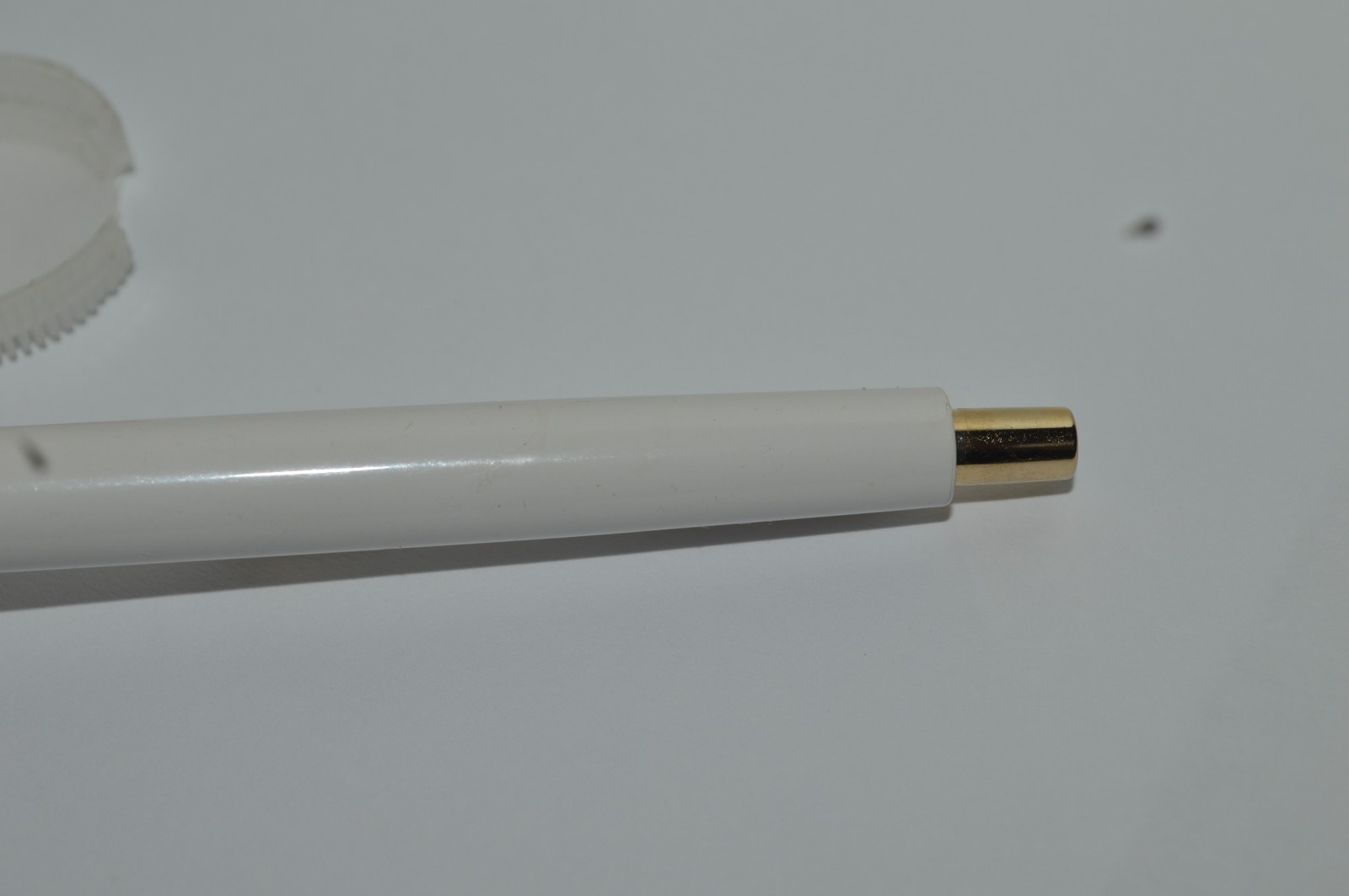 Paper Mate CONTOUR Ballpoint Pen White Gold Trim Made In Mexico Circa 1980’s