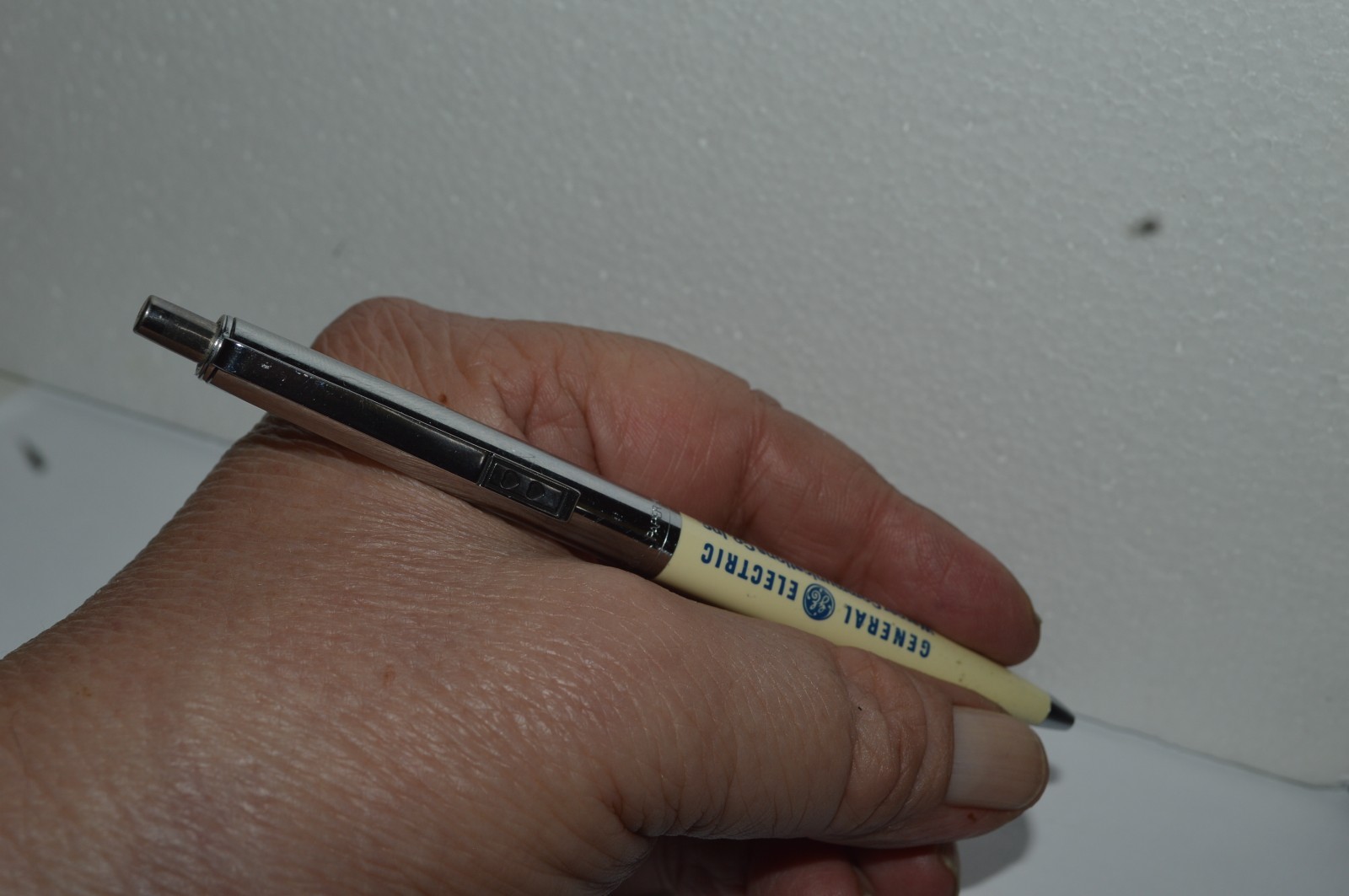 PAPER MATE Profile #2 Reg Grip Ballpoint Pen GE Warner Comm Promo Mexico