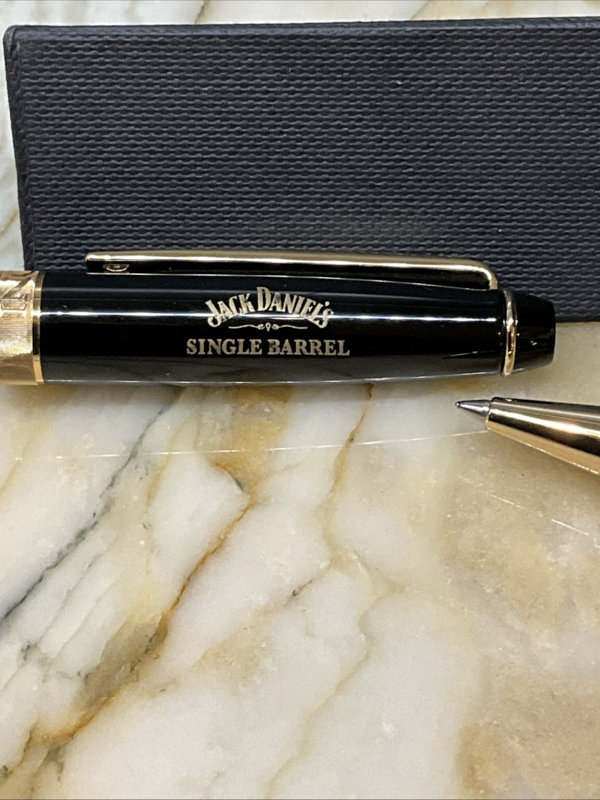 Bettoni collection ball point pen Jack Daniels Single Barrel Black /Gold accents