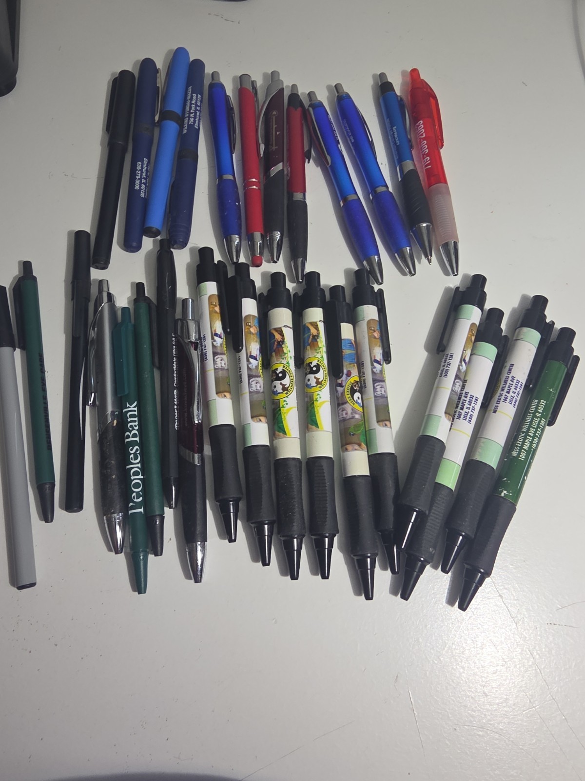 Random Lot Of 30 Pens Untested