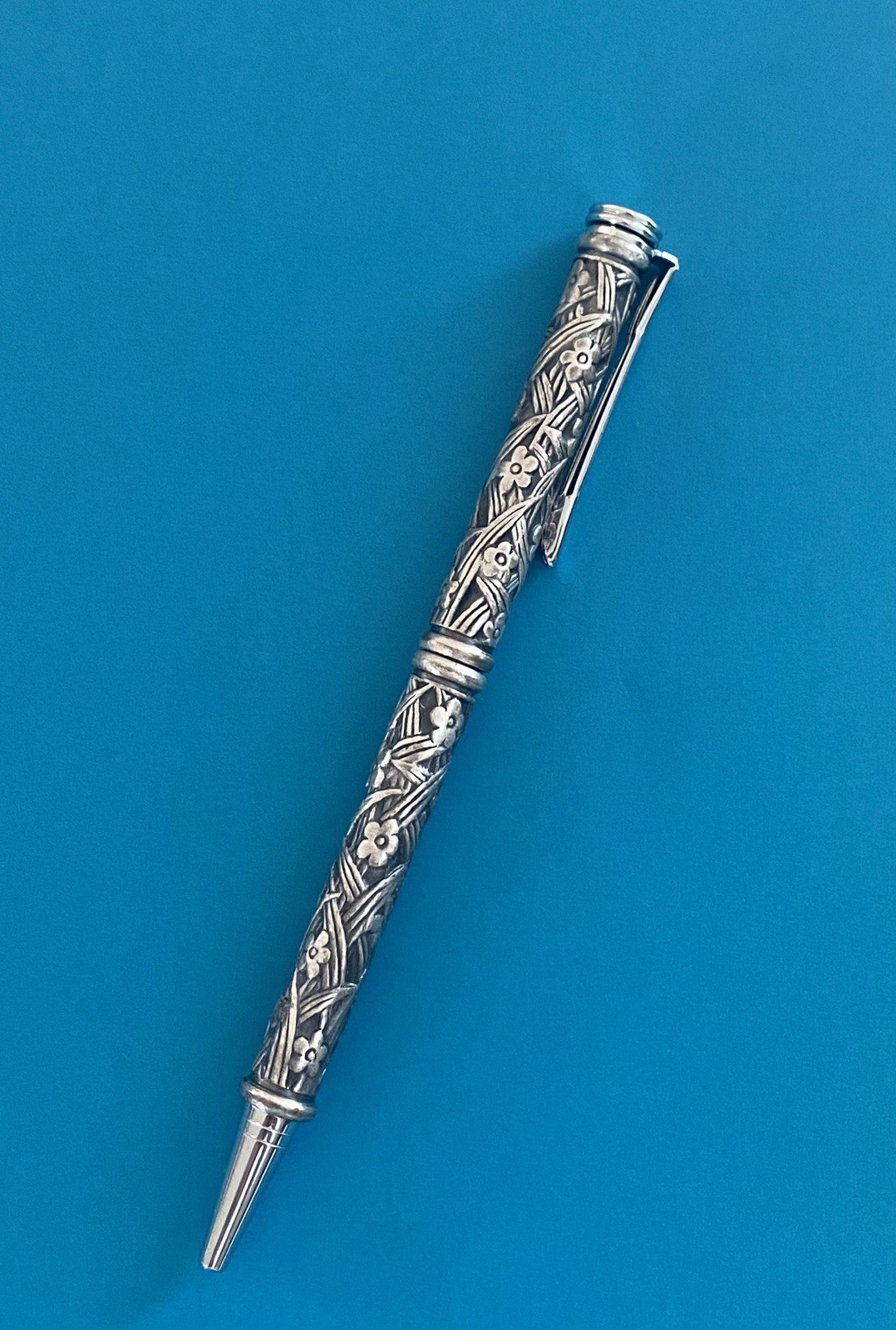 Sterling Silver Floral Motif Designer Vintage Writing Pen Engraved Weights 45g