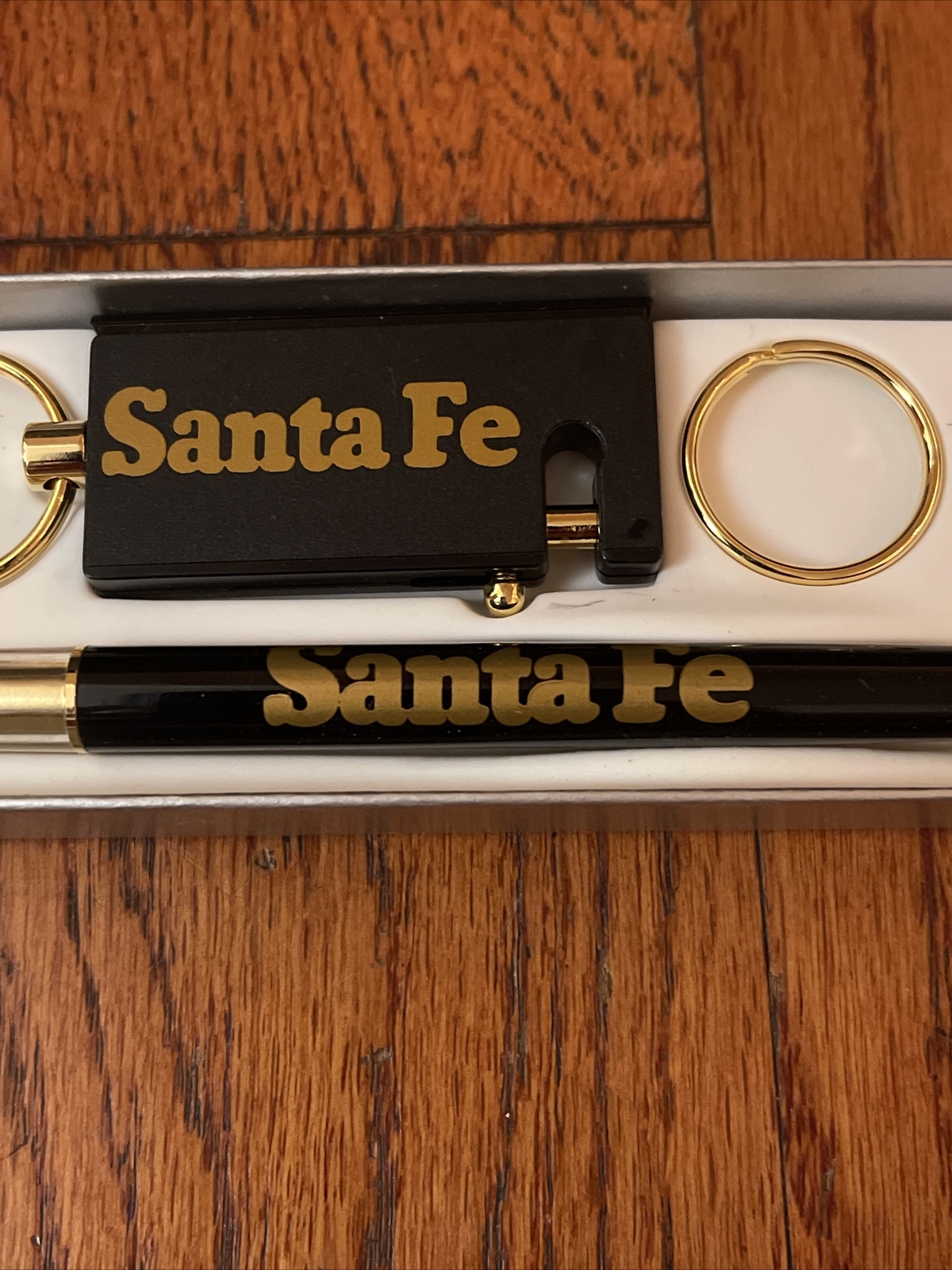 New NOS Vintage Paper Mate Double Heart Santa Fe Railroad Train Pen & Keychain