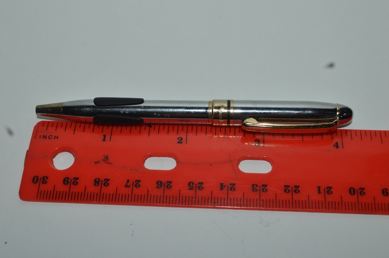 Pierre Cardin Small Ballpoint Pen 4.25 Inch Long Twist Action Metal Rubber Grip