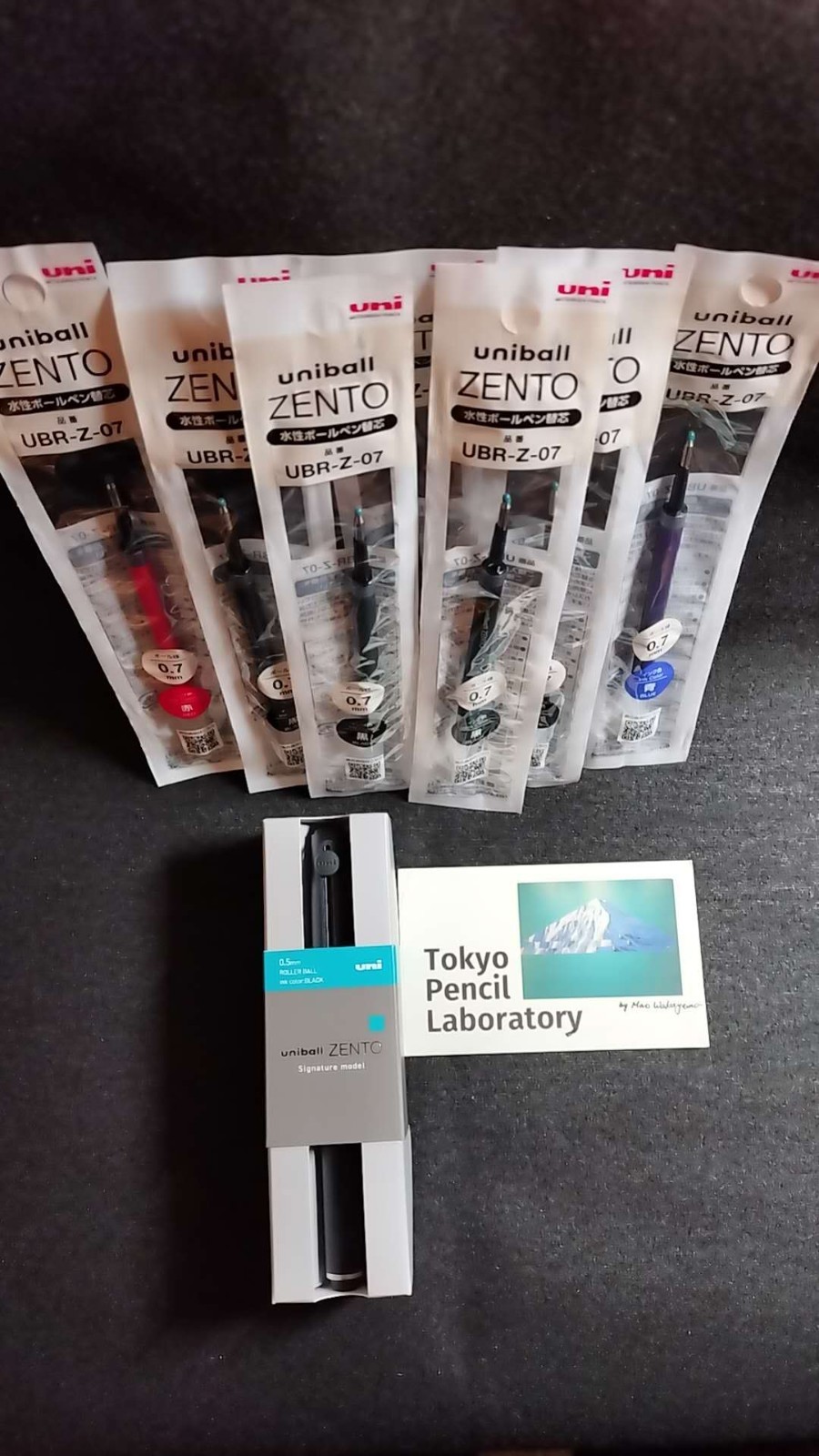【DDP】Uniball ZENTO Signature model 0.5mm Black with 0.7mm 7 Refill inks/3 color