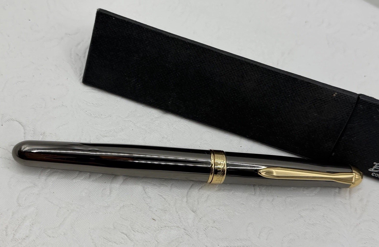 Bettoni Pen American Standard Roller Ball Gun Metal Gold Tone & Box