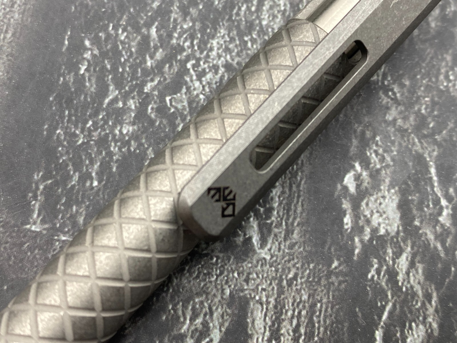 TwoSun TS-Pen37-Stonewash Checkered Tactical Titanium Push Button Mechanism Pen