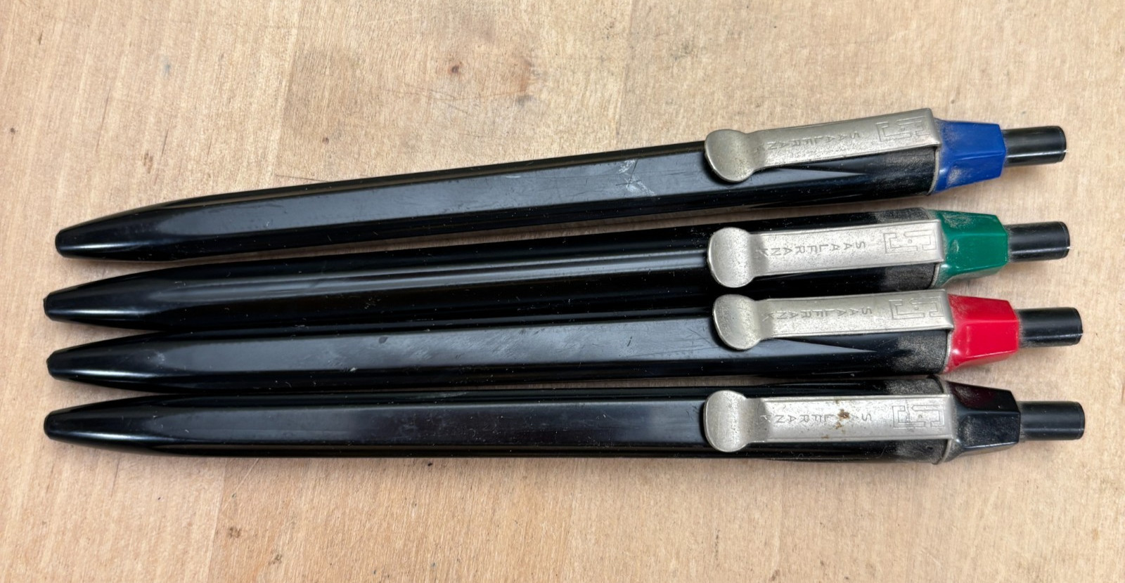 Vintage Saalfrank Ballpoint Pen Set, 4 Colors in Advertising Pouch – INK DRY