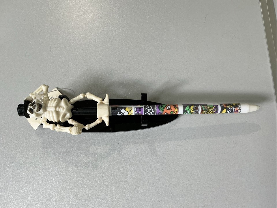 VTG Novelty Papel Freelance Skeleton Ballpoint Pen