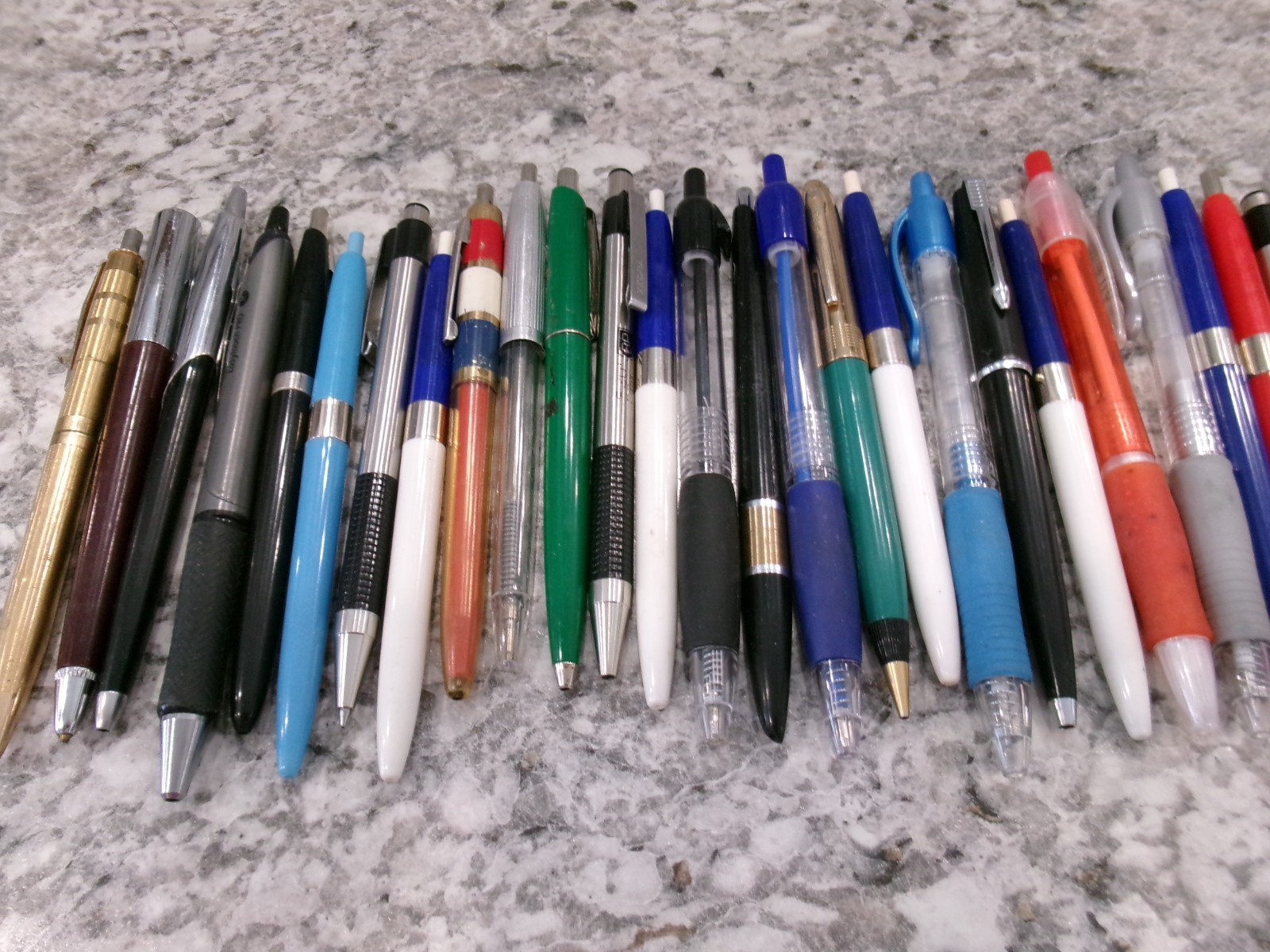 Mixed Lot Of 36 Vintage Pens, Various Brands/Colors, New/Used