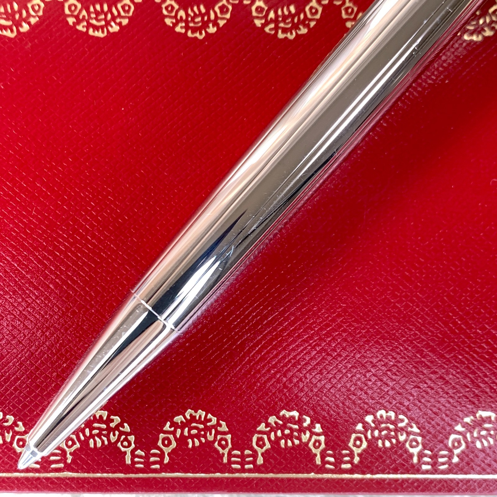 Cartier Ballpoint Pen Trinity Silver Godron Platinum Finish with Case & Papers