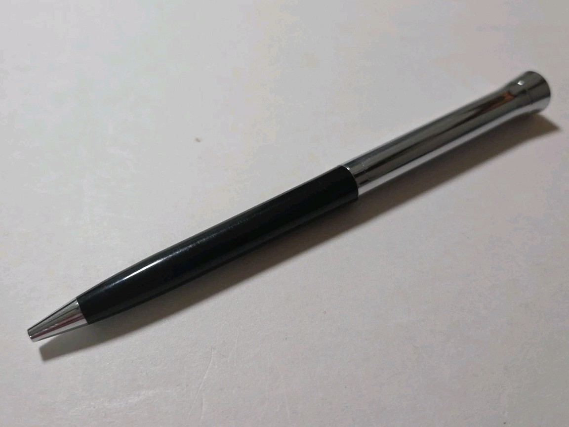 Garland Executive Ballpoint Pen Black Chrome Twist Laurel Wreath