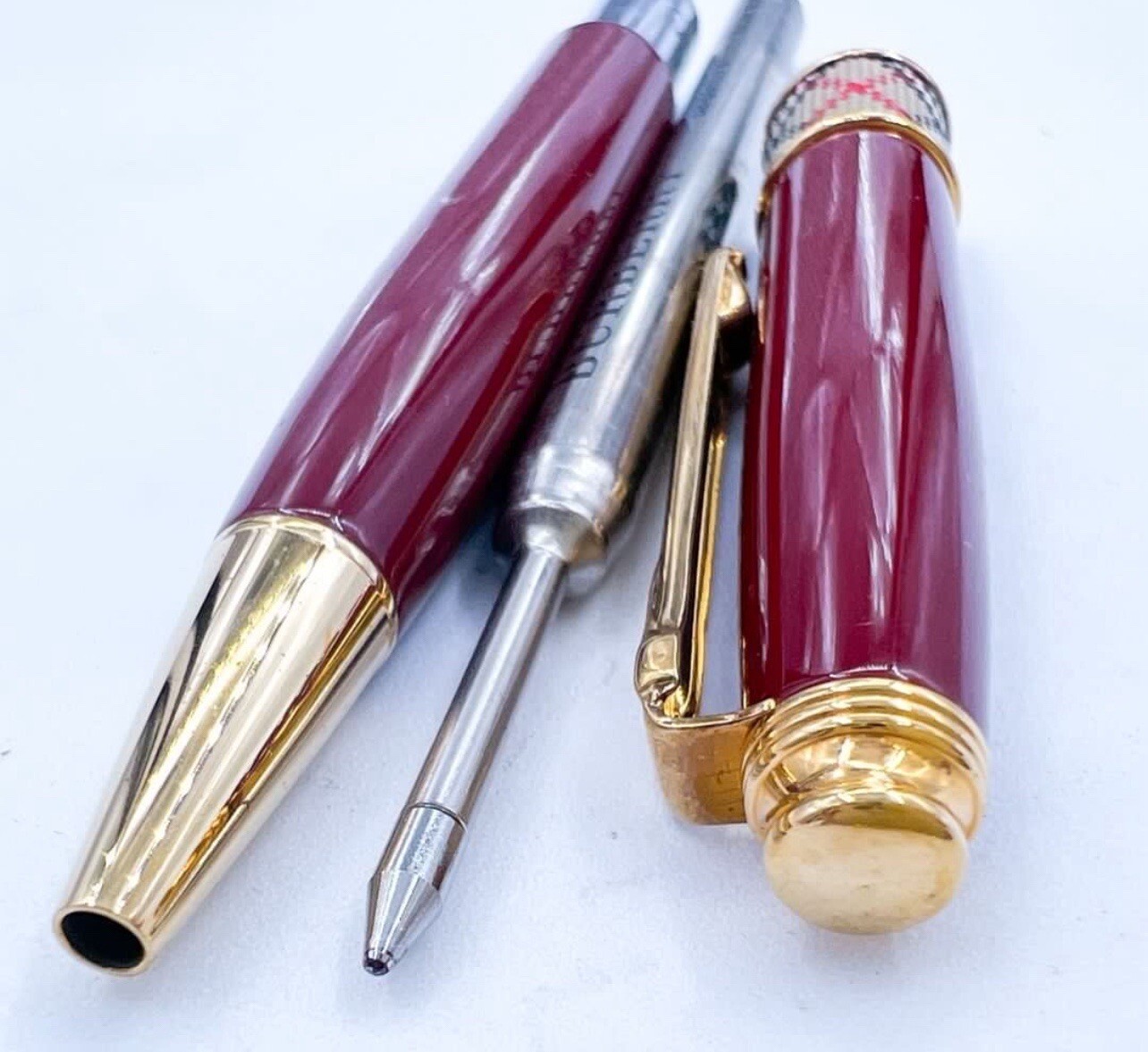 Burberry ballpoint pen Gold Trim Burgundy Red Metal pentel Japan made