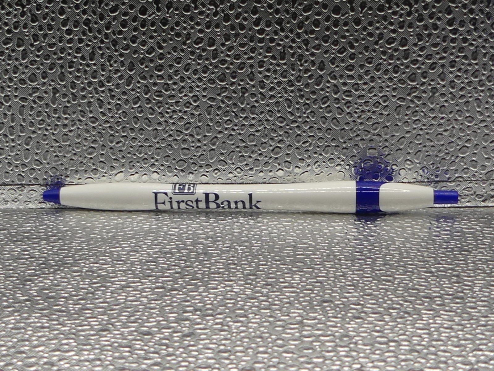 FirstBank Online HUB FB White Blue Member FDIC Banking Advertising Ballpoint Pen