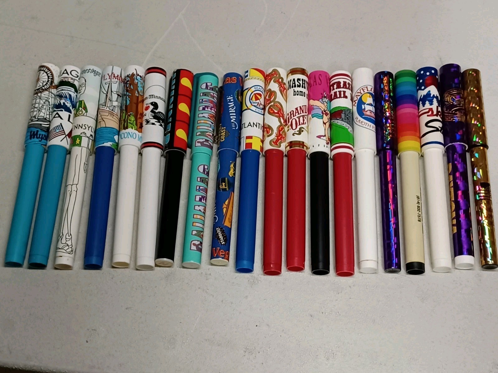 Random Lot Of Souvenir / Vacation Pens Untested
