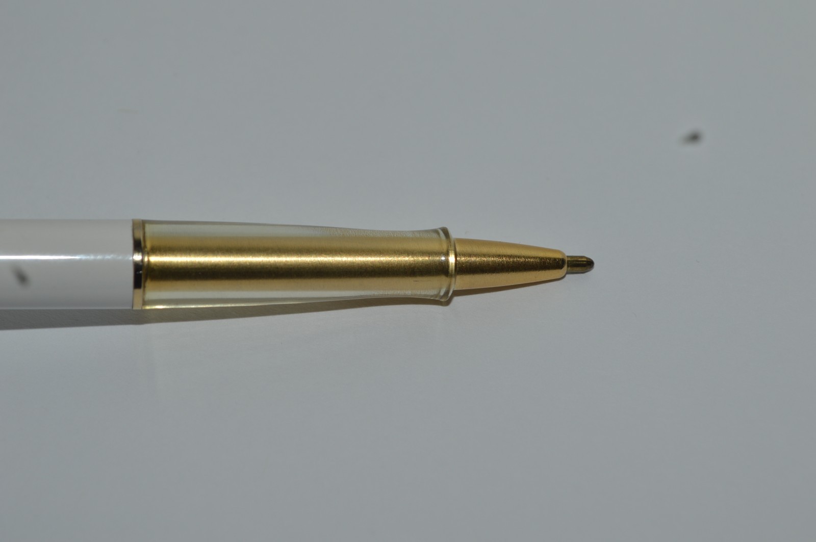 Paper Mate CONTOUR Ballpoint Pen White Gold Trim Made In Mexico Circa 1980’s