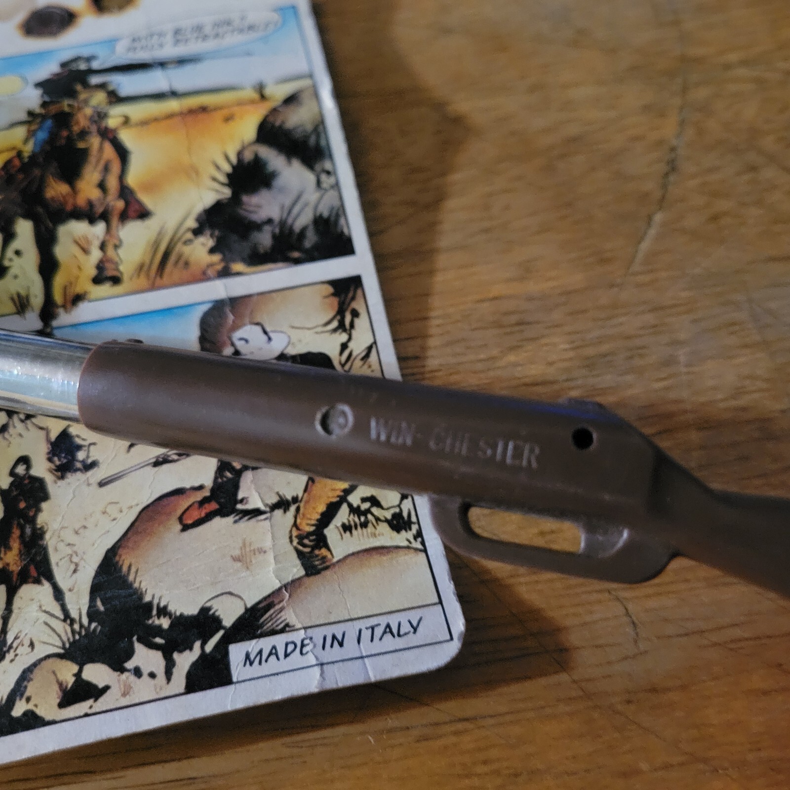 Win-Chester Made In Italy Riffle Celluloid Pen Original Packaging