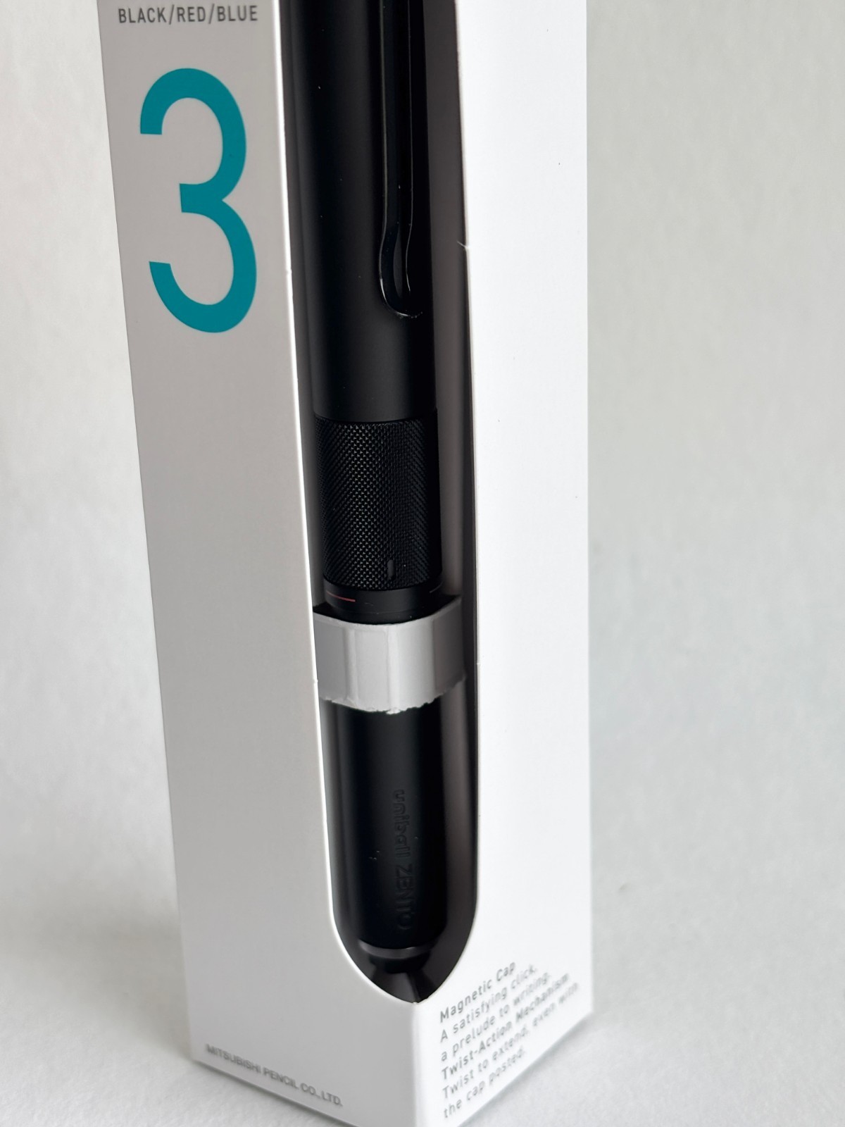 uniball ZENTO Signature Model 3-Color Ballpoint Pen 0.5mm M-Black Black/Red/Blue