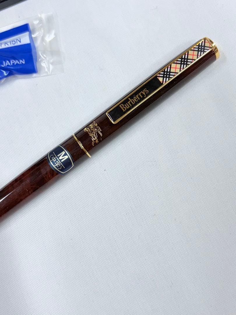 Burberrys Brown Ballpoint Pen, Blue Ink Fountain Pen