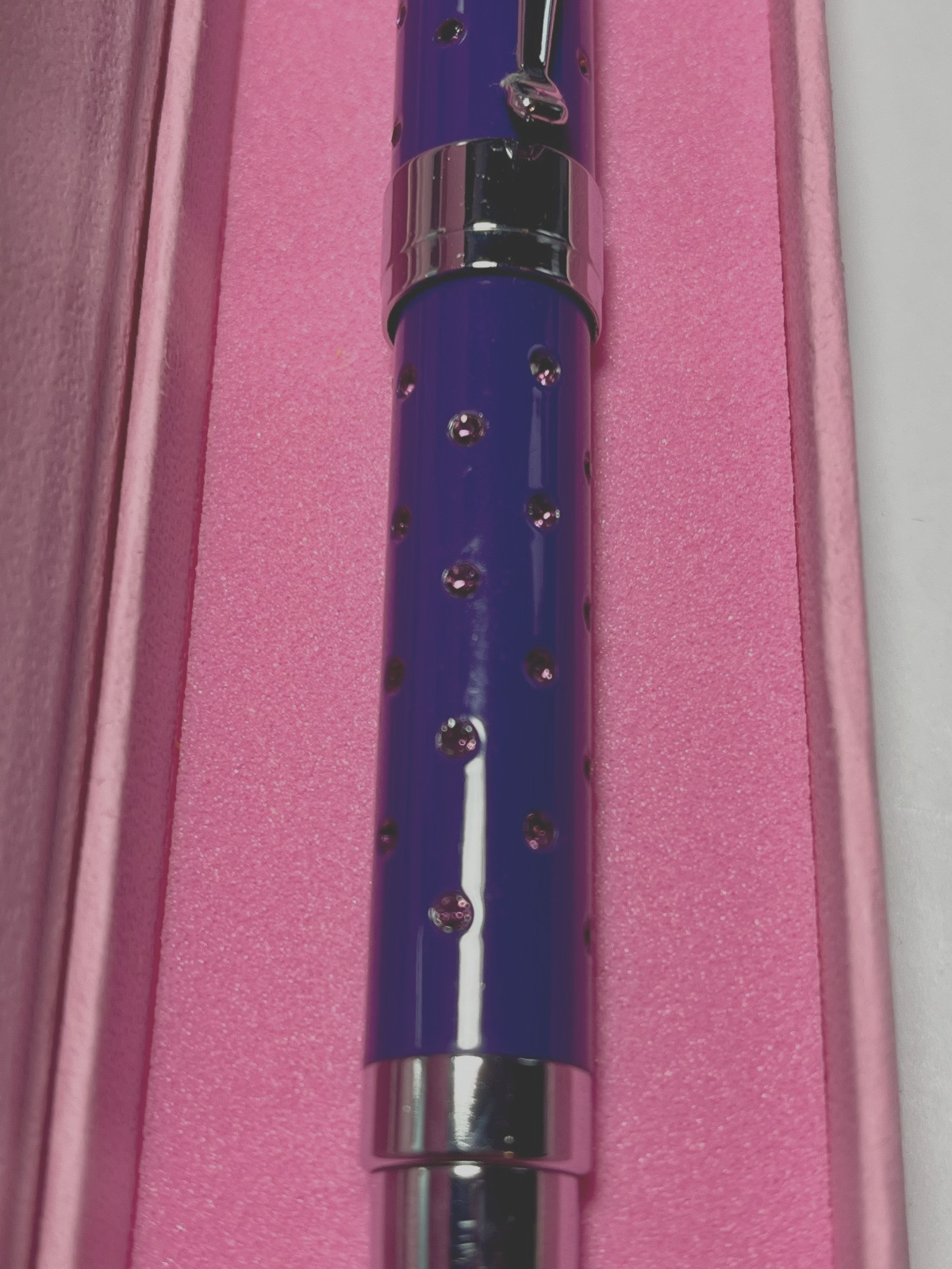Jimmy Crystal New York Purple Enamel w/Pink Crystals Iridium Point Fountain Pen