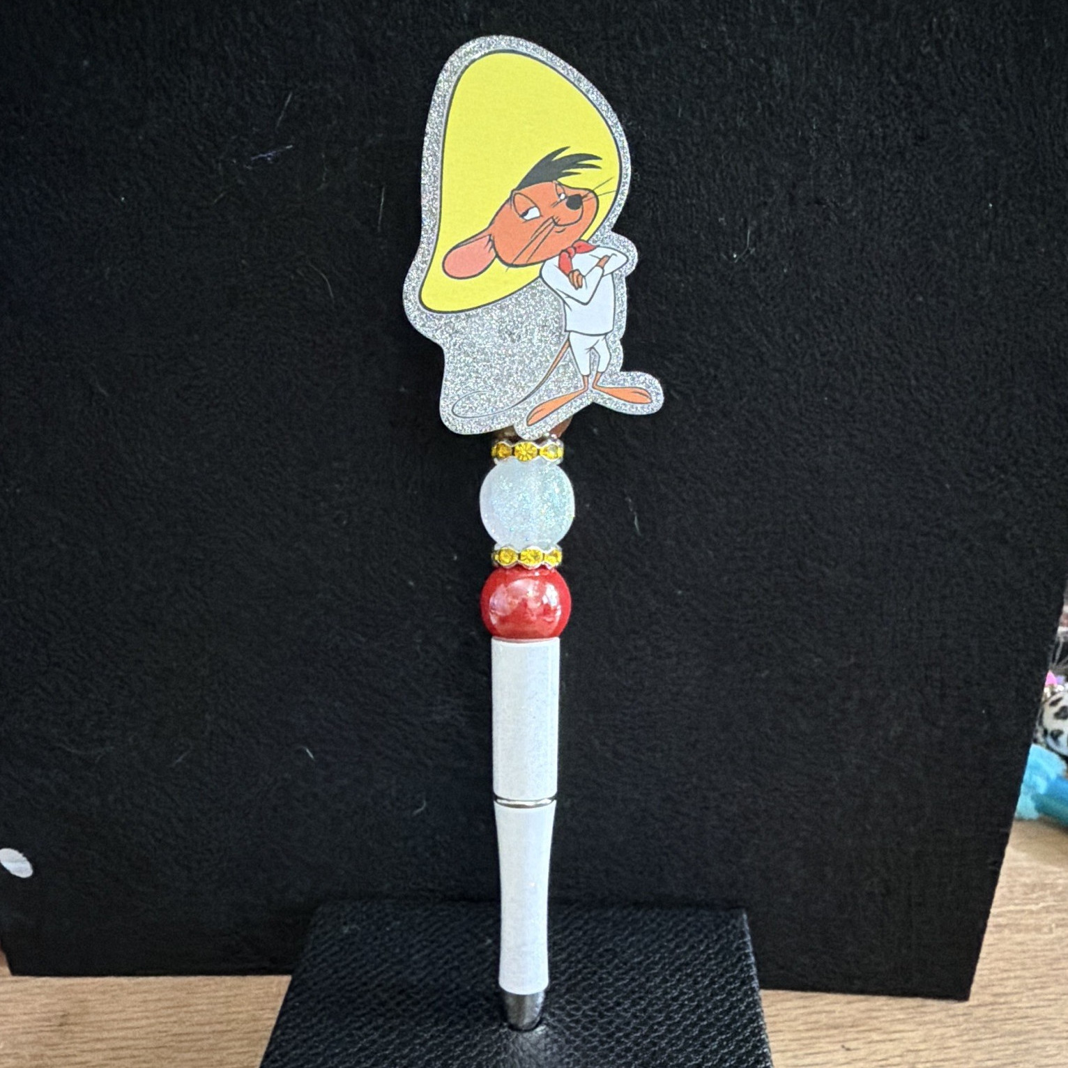 Plastic Ballpoint Pen w/ speedy, Gonzalez acrylic Topper & Beads, Black Ink