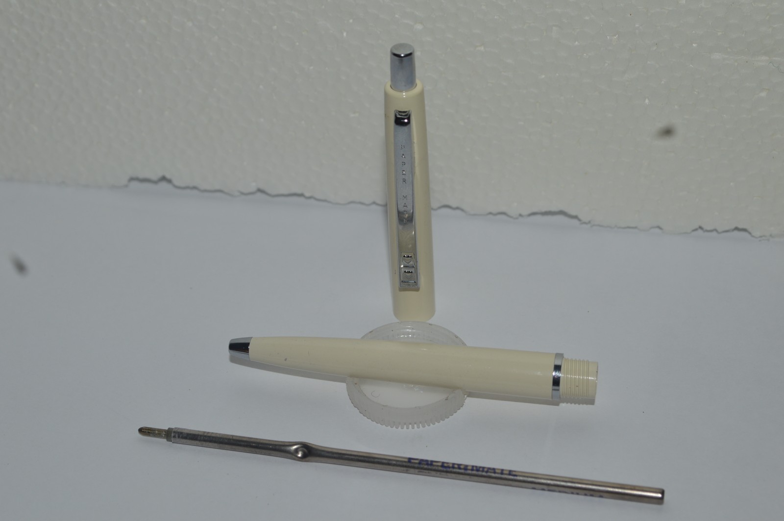 Paper Mate MALIBU Ballpoint Pen White Color All Plastic NOS Made In USA Ca 1980s
