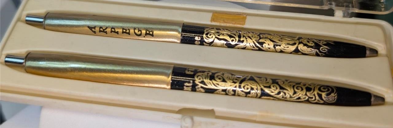 Vintage 1970s Arpege No.5 14KT Gold Filigree Perfumed Writing Pen Set Case