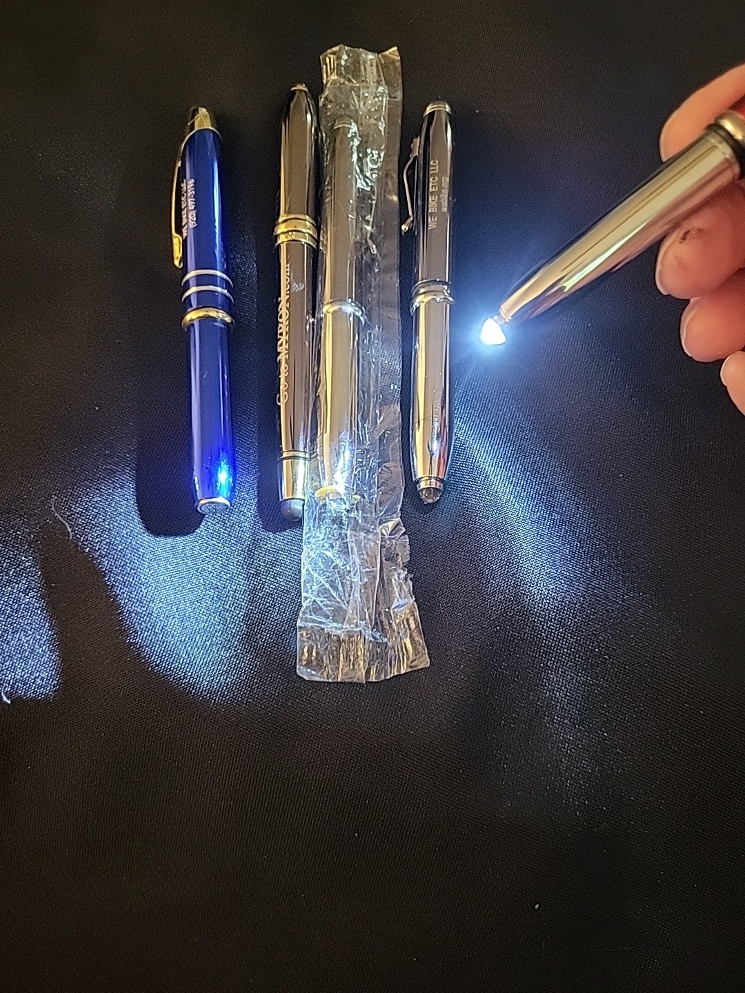 Lot of 5 Adler Stylist – LED Flashlight (4 Pens) Pens – See Description