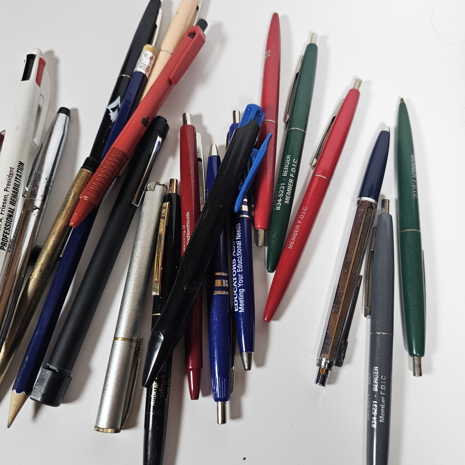 Vintage Bic Clic Advertisement Ballpoint Pen Lot Unknown Condition