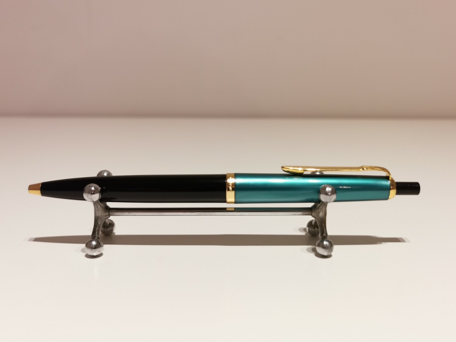 VINTAGE RARE BEAUTIFUL CLASSIC GERMANY PLASTIC AND METAL BALLPOINT PEN «REFORM»
