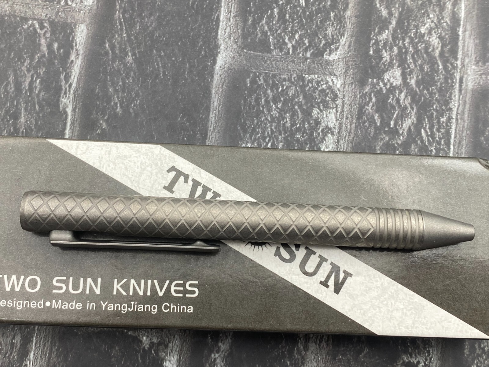TwoSun TS-Pen37-Stonewash Checkered Tactical Titanium Push Button Mechanism Pen