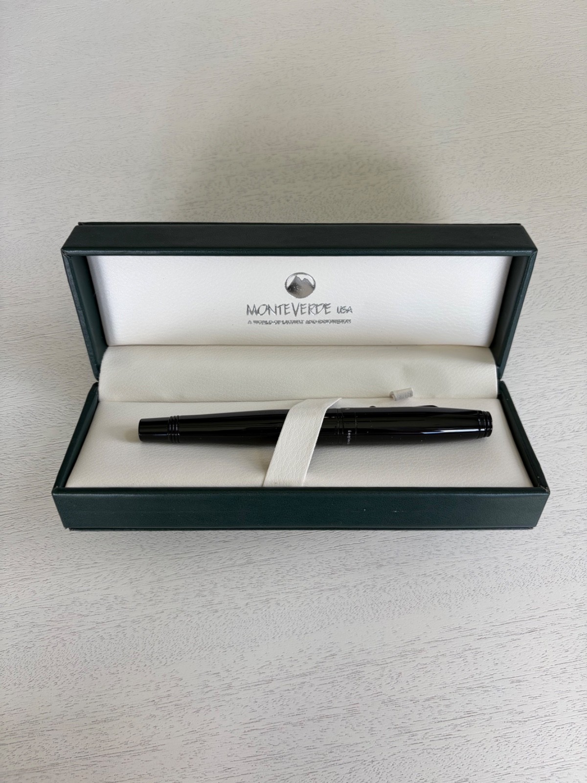 Monteverde Invincia Ballpoint Pen in Stealth Black – New in Gift Box
