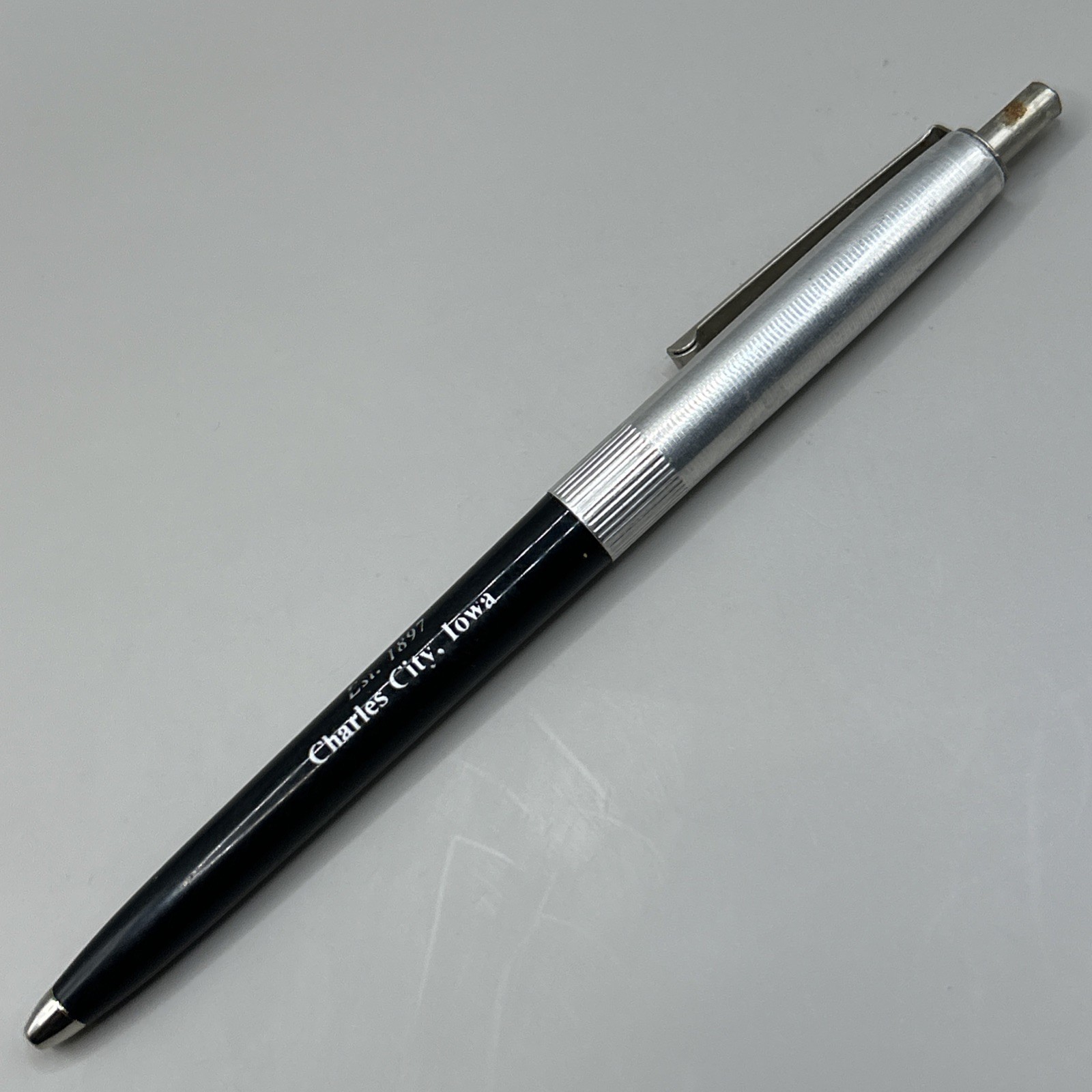 VTG Ballpoint Pen HAUSER FUNERAL HOME Charles City IA