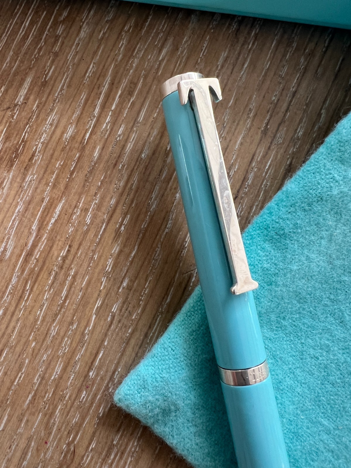 Tiffany & Co Blue Executive Ballpoint Silver «T» Pen ( Box & Pouch)