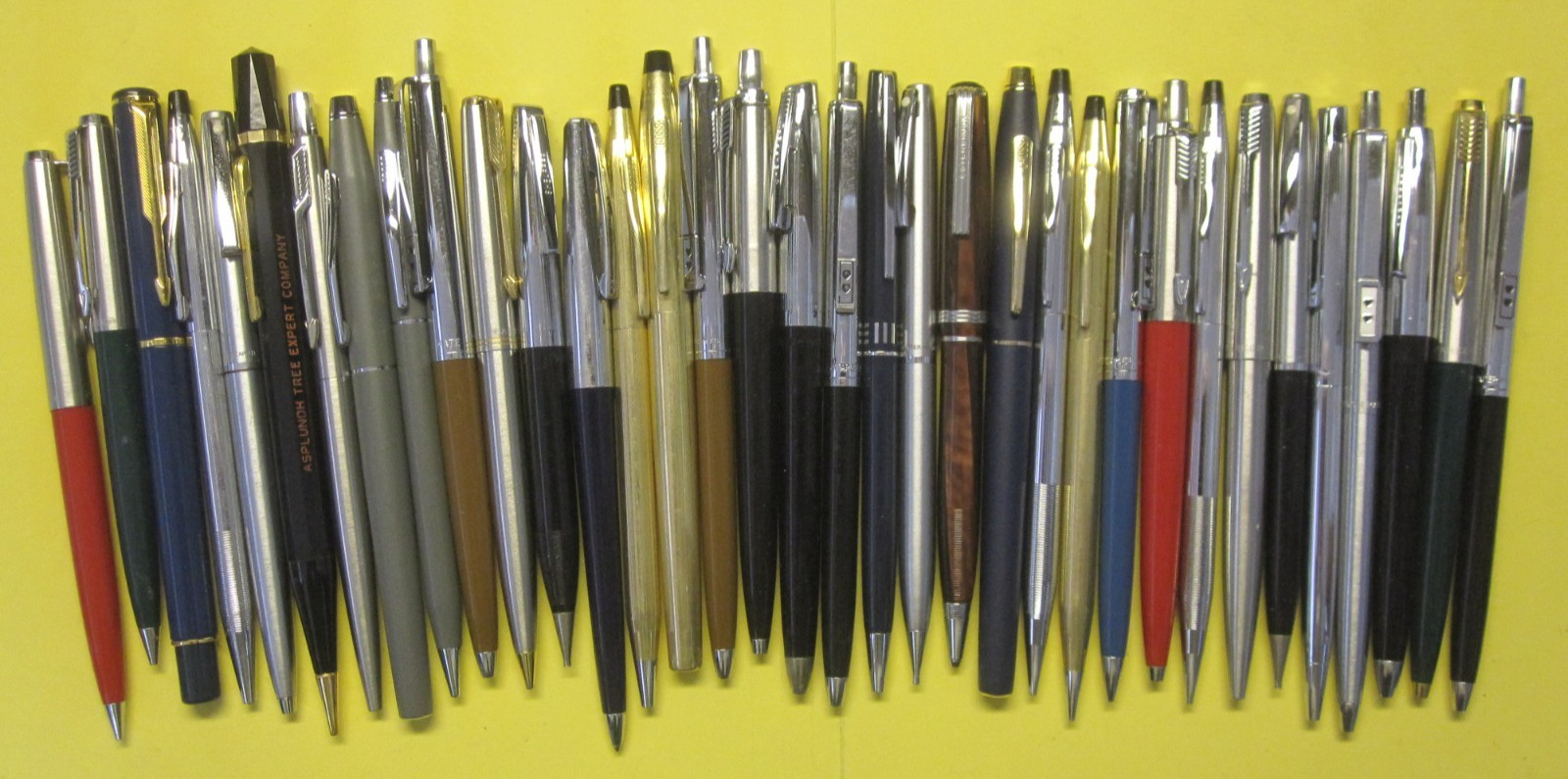 (Lot of 35) Vintage Mechanical Pens and Pencils ~ Parker, Cross, Sheaffer etc.