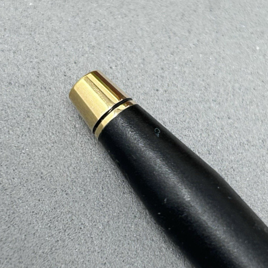 Vintage Cross Classic Century Ballpoint Pen Ladies Matte Black & Gold Trim, USA