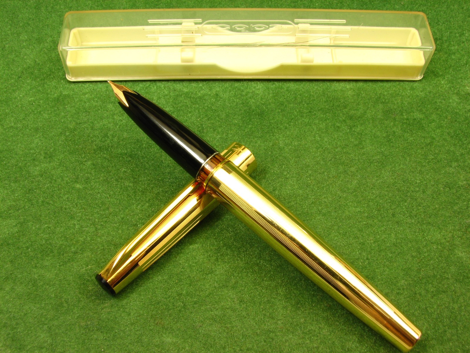 Vintage SOYUZ Goldplated Fountain Pen 14K Gold Nib USSR 1970s NOS