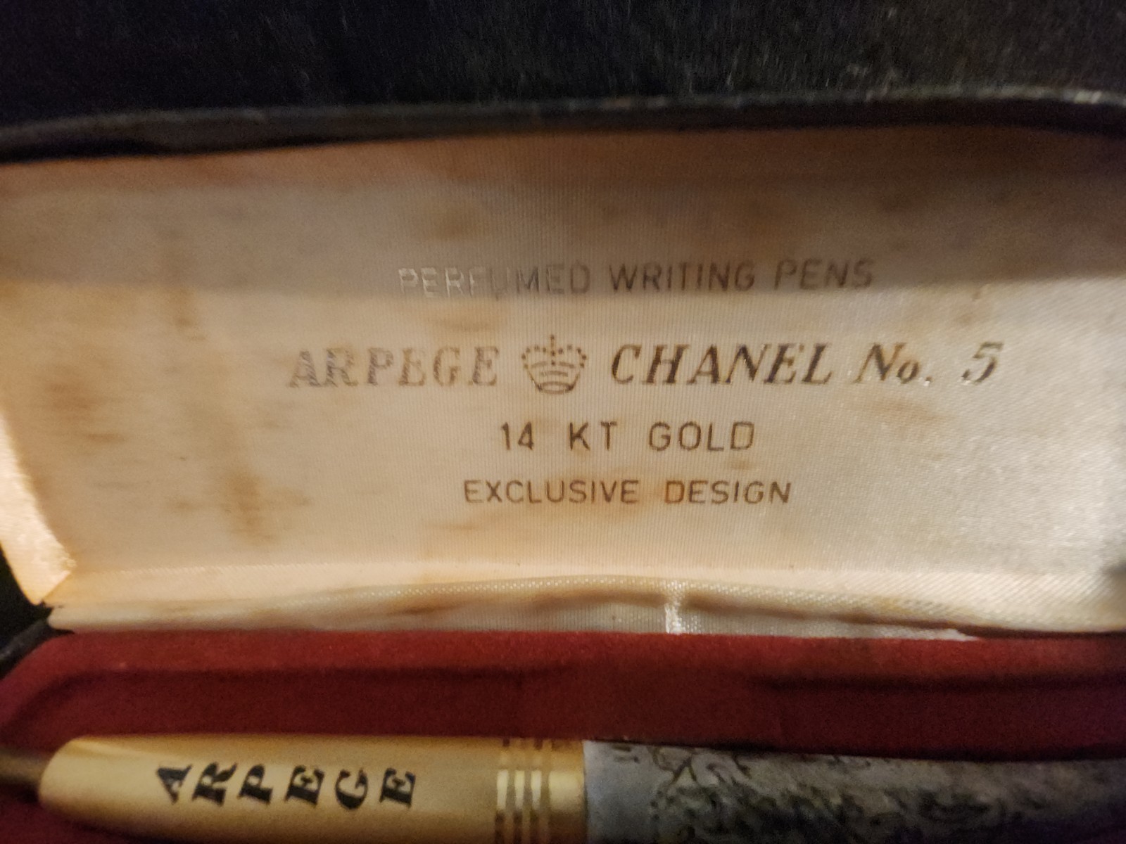 VINTAGE ARPEGE CHANEL #5 BALLPOINT 14 KT GOLD PERFUMED WRITING PENS SET W/Case