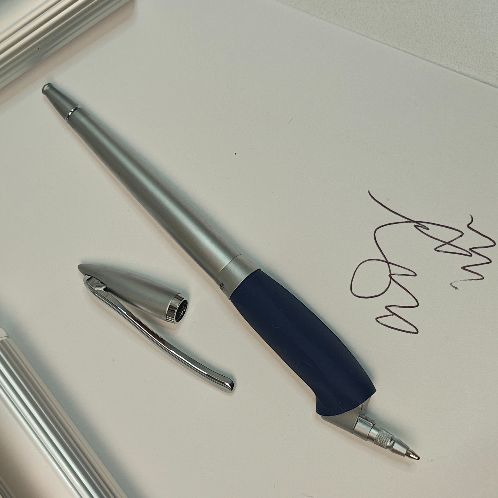 Yoropen Ergonomic Z-Series Ballpoint Pen Silver Blue Left Hand Friendly With Box