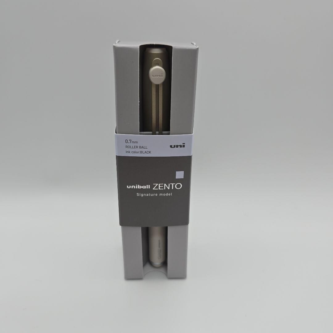 Mitsubishi Uni-ball Champagne Gold ZENTO Signature Model 0.7mm Ballpoint Pen