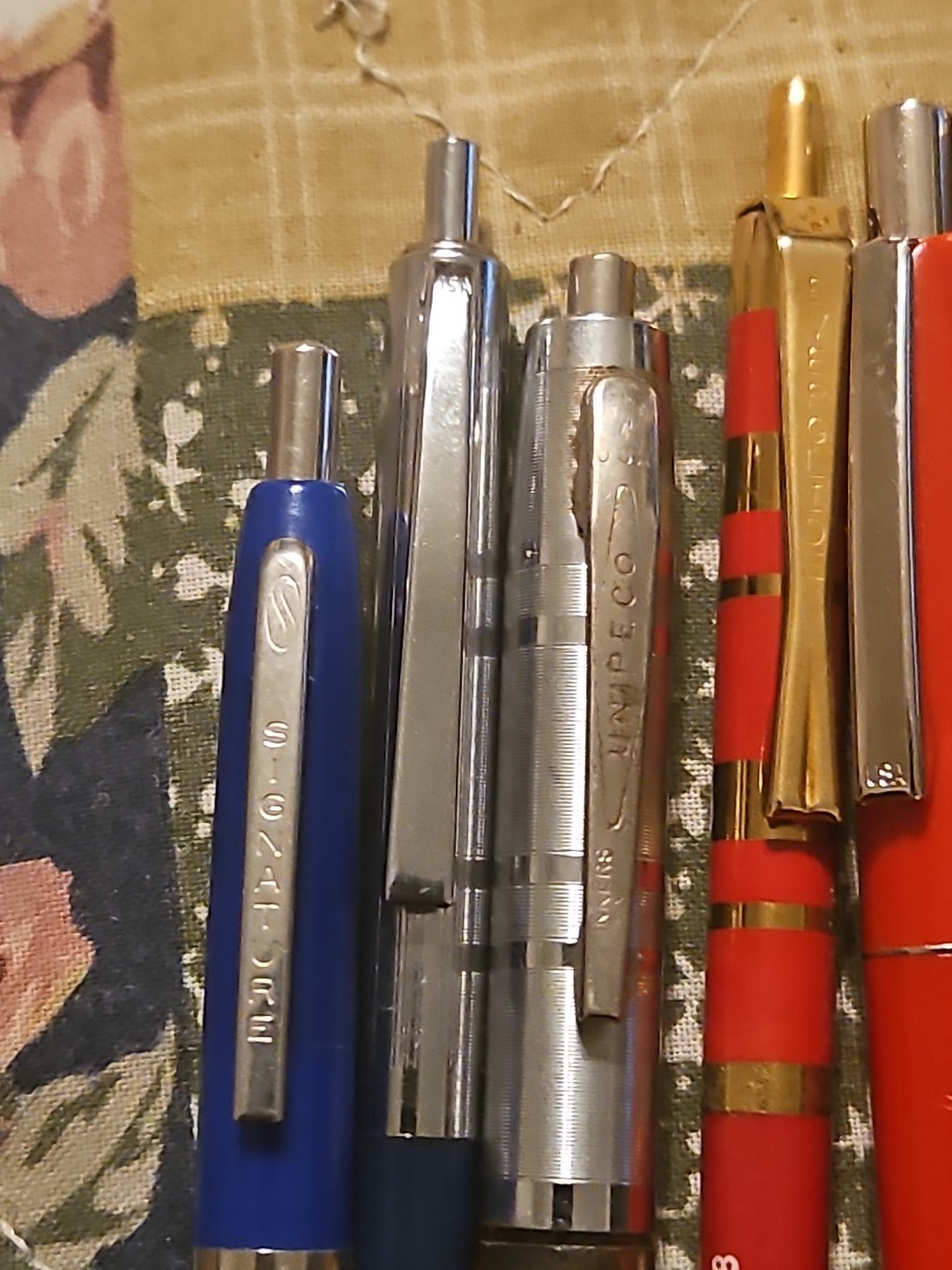 Lot of 10 Vintage Advertising Ballpoint Pens Branded Rare Scarce.