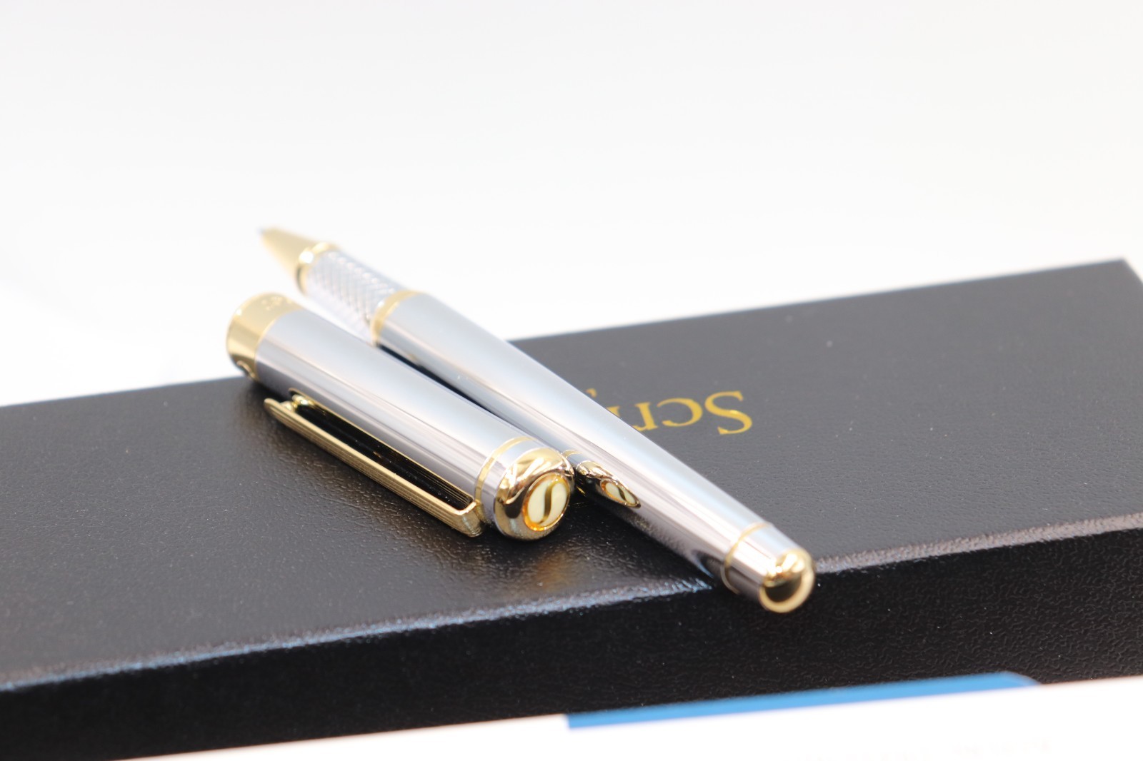 Scriveiner London Silver Gold Roller Ball Luxury Pen Gold Trim with Box