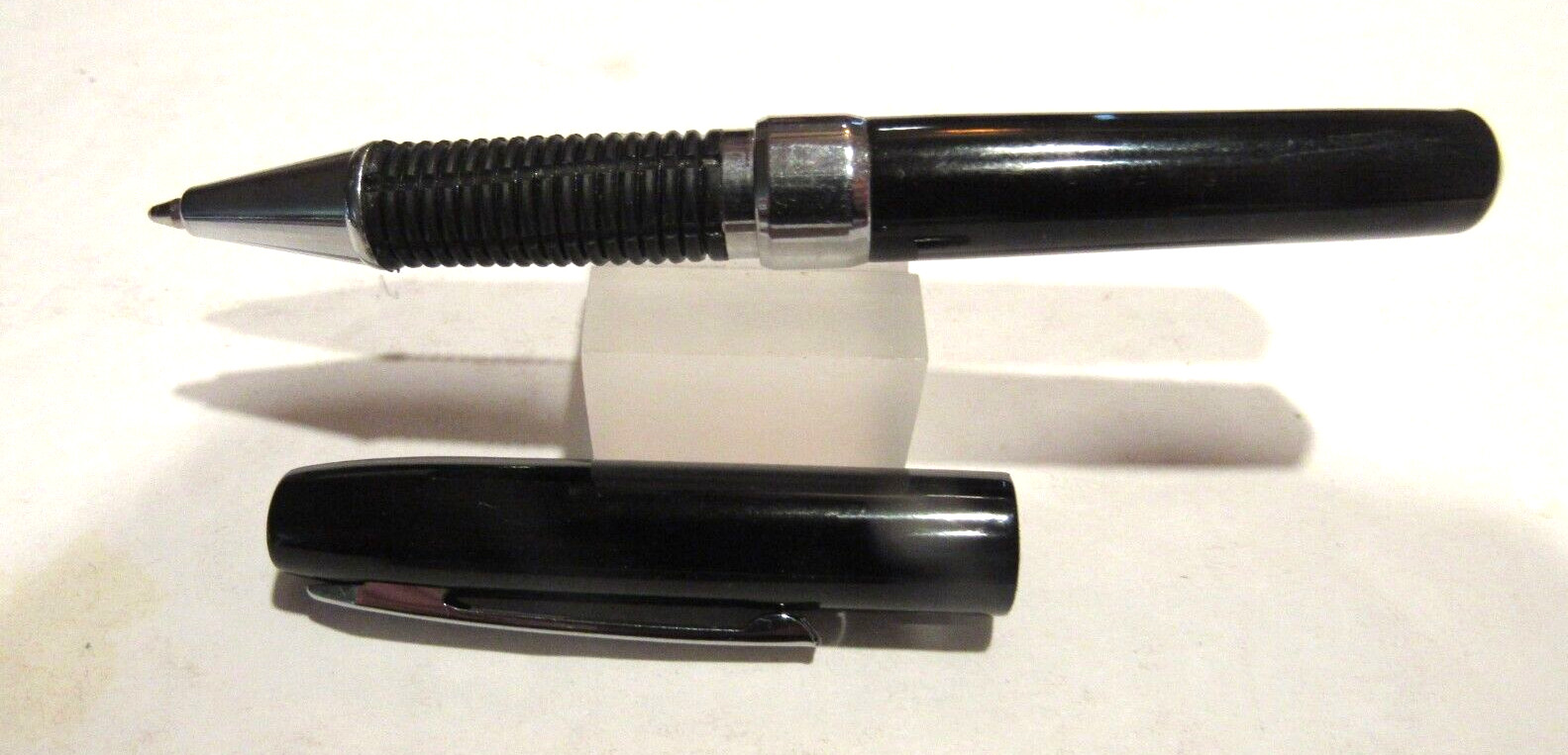 1 BLACK MAGNUM BULLET CAPPED PEN