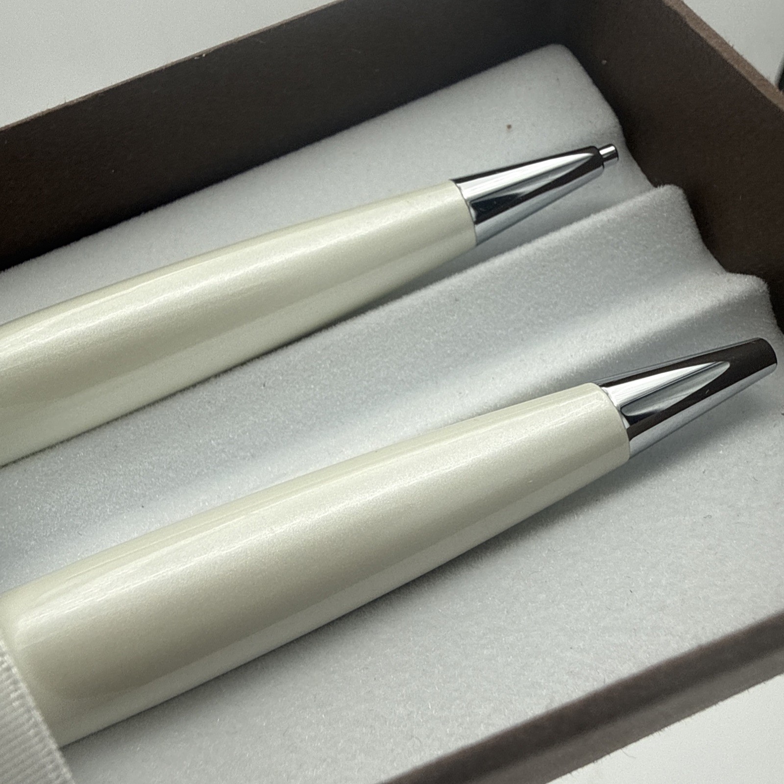 Cross Beverly Pearlescent White lacquer ballpoint pen and 0.7mm pencil set