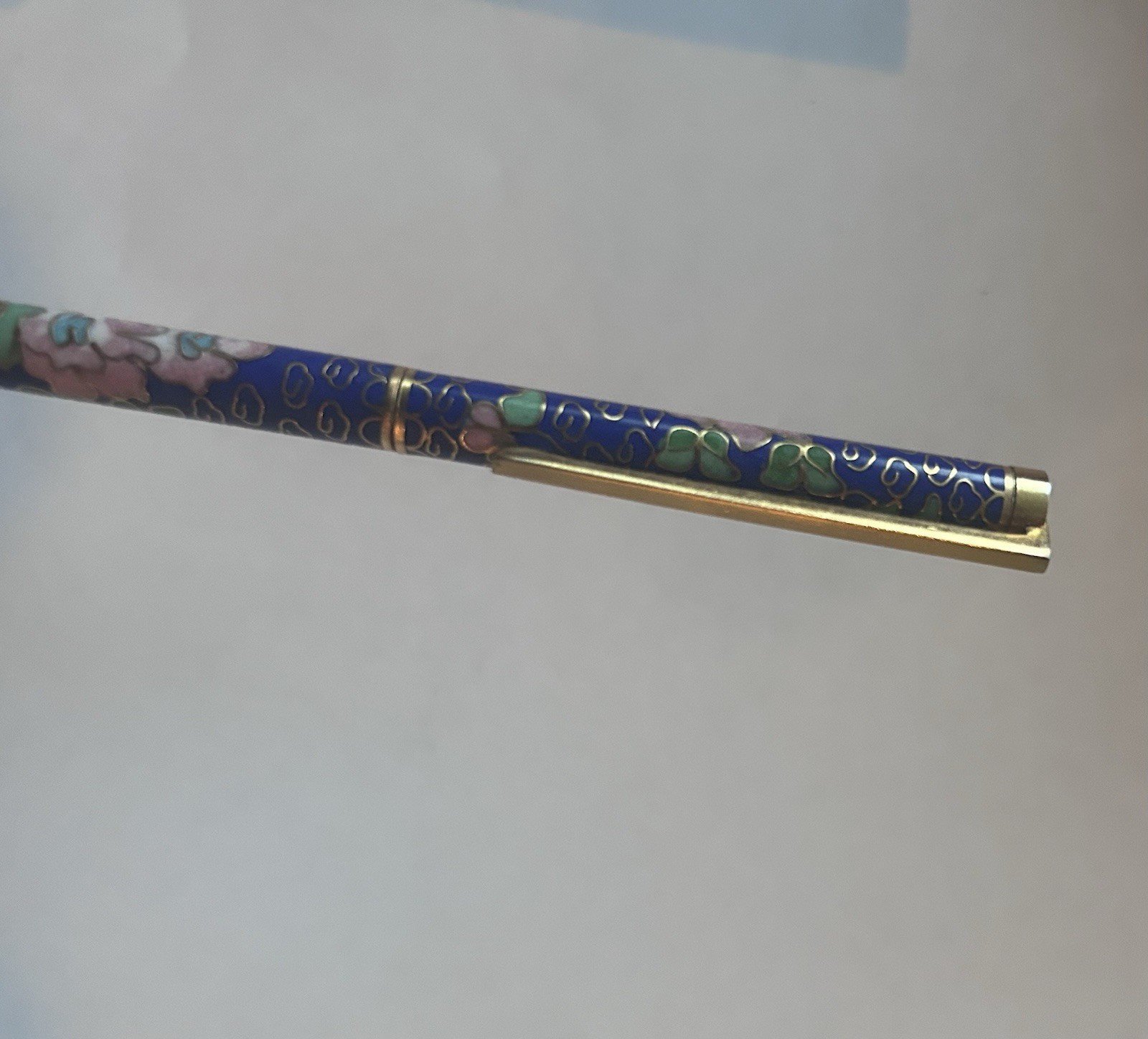 Vintage Chinese Cloisonné Ballpoint Pen Blue Floral Enamel Gold Tone Collectible