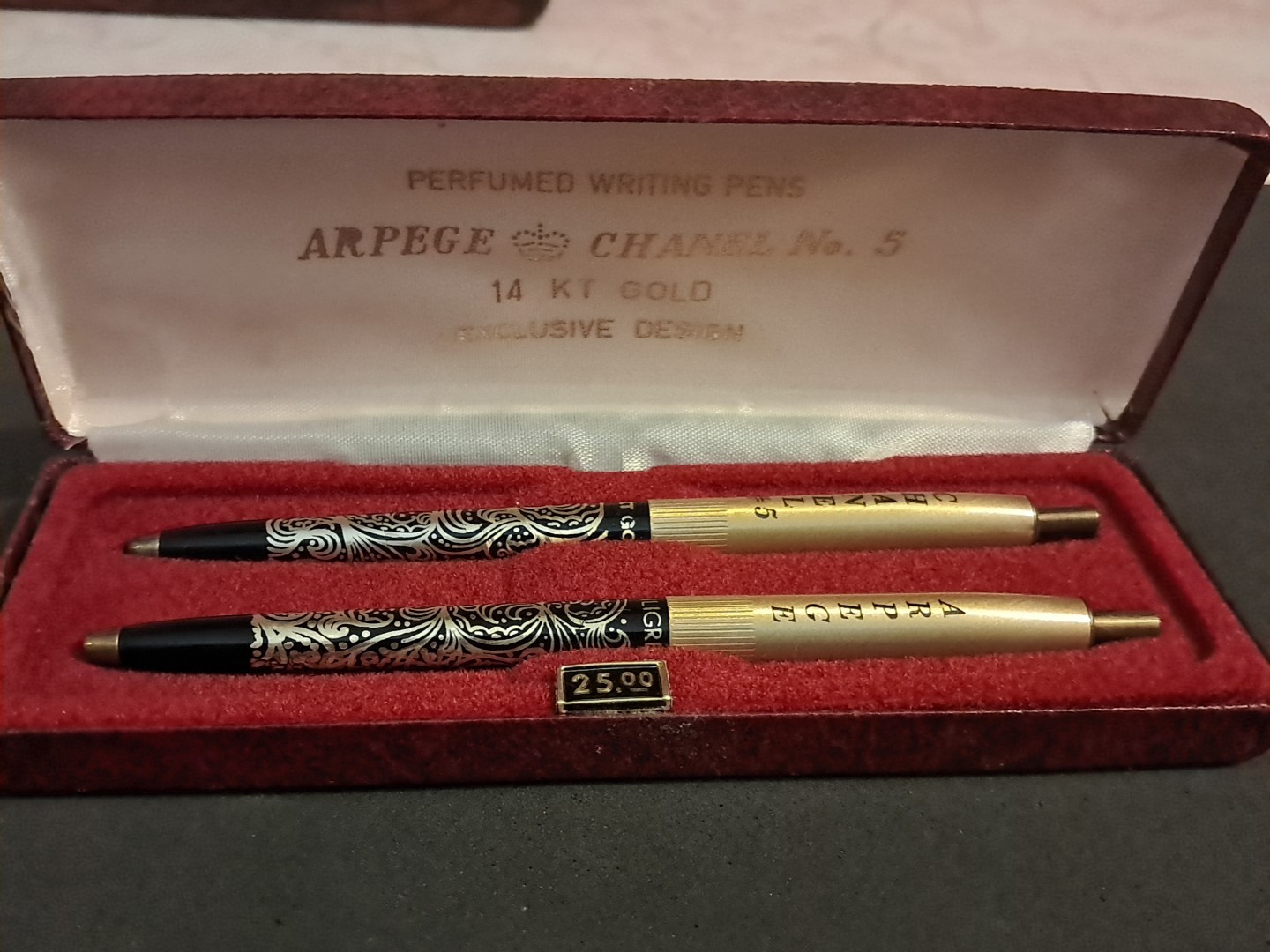 VTG Arpege x Chanel No. 5 14kt Gold Filigree Pens *Non-functional*