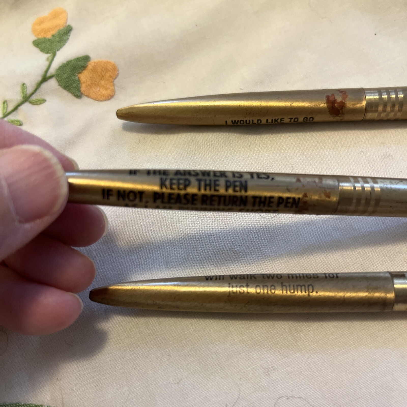 3 VTG Pens I would like to go to bed with you if the answer is yes keep the Pen