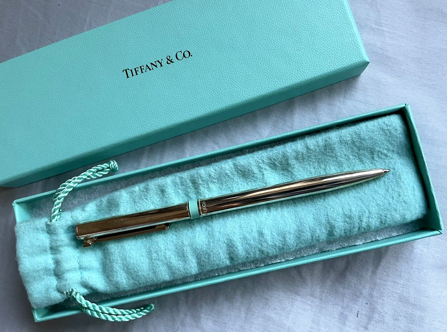 NWOT TIFFANY & CO 925 STERLING SILVER BALLPOINT PEN BLUE ENAMEL RIM NEVER USED