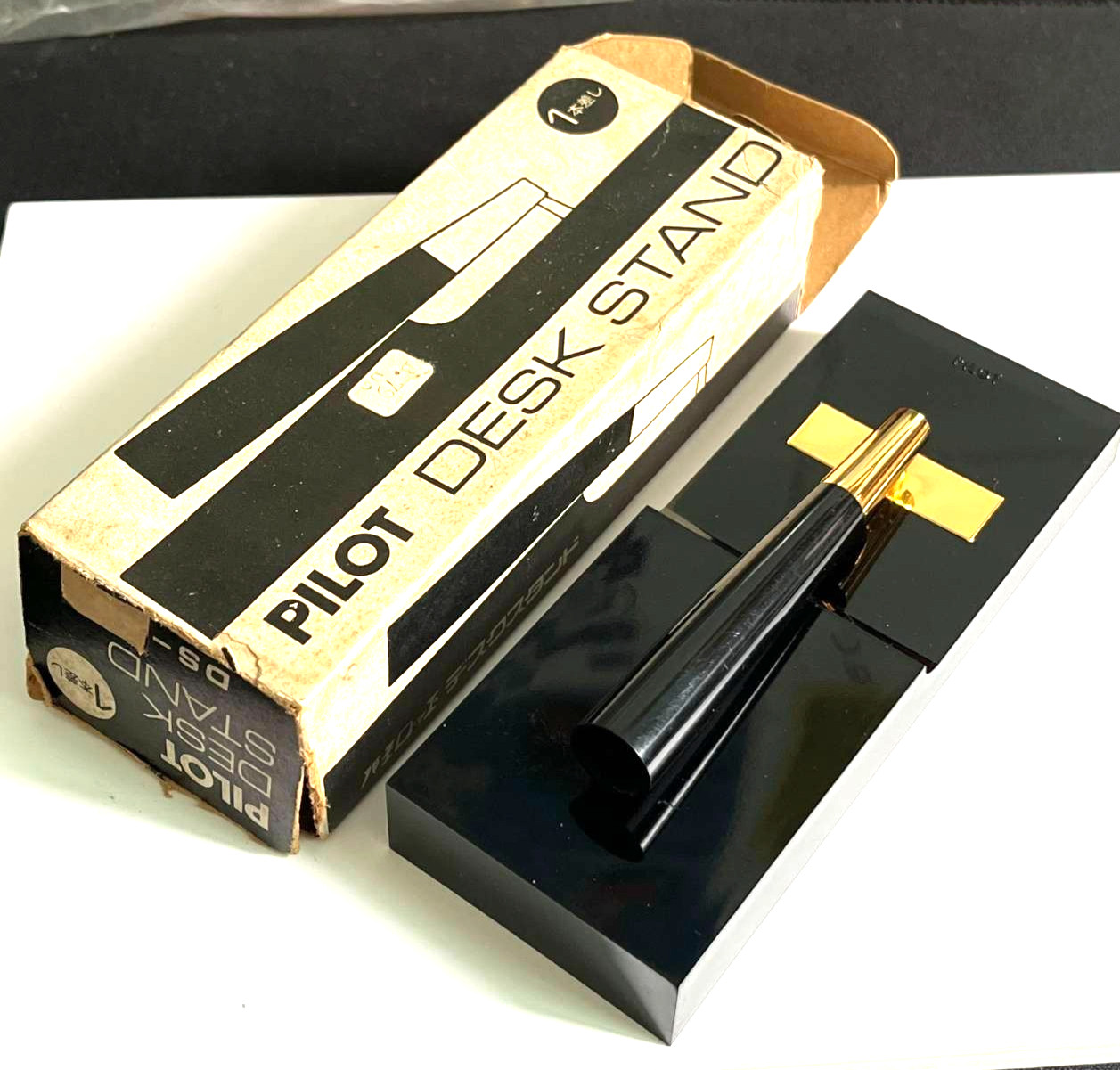 Vintage Pilot Desk pen set plating gold (Stand with 1 pcs of Ballpoint Pen)