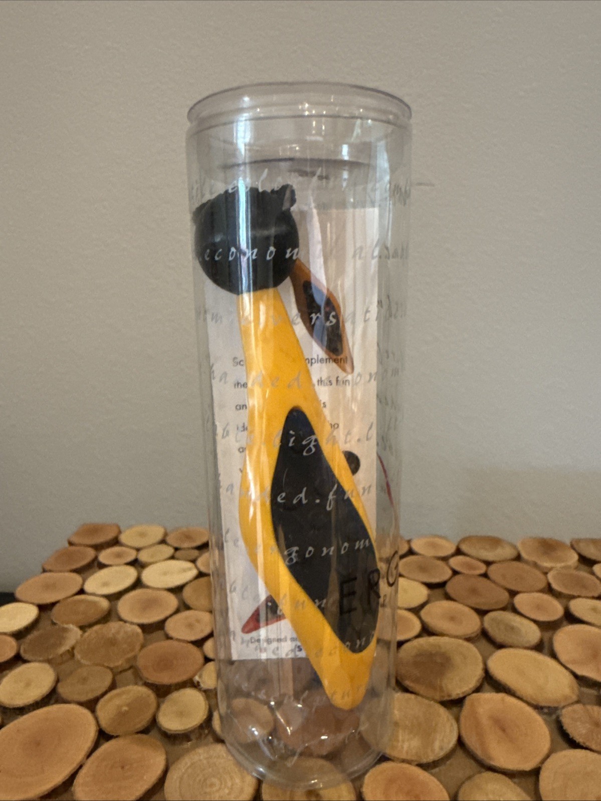 Ergo Pen – Right Handed Refillable Black And Yellow